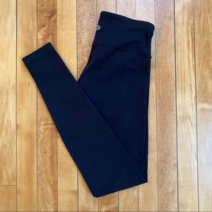 Lululemon Wunder Under Black size 4